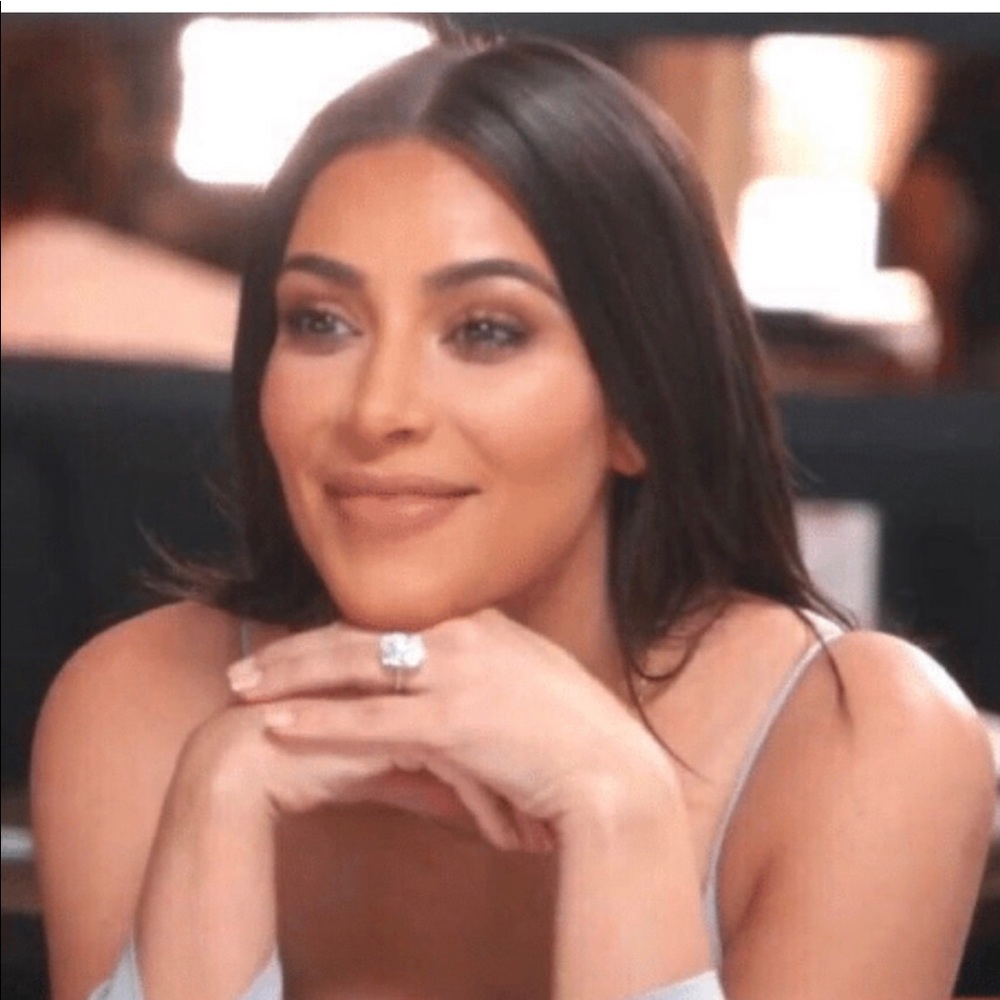 Meet your Posher, Hally